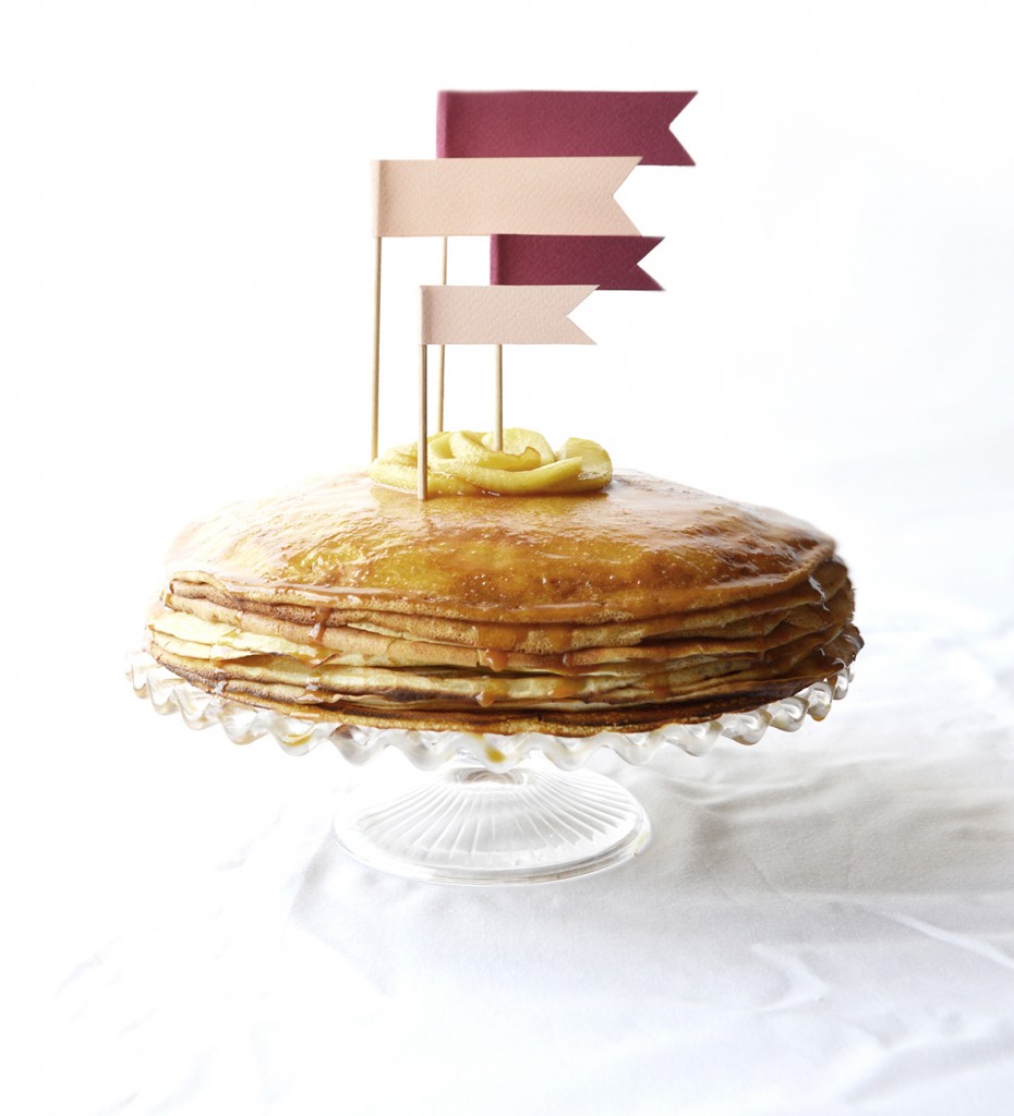 Gâteau de crêpes Pommes et Caramel beurre salé