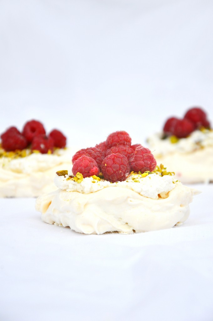 Mini pavlova