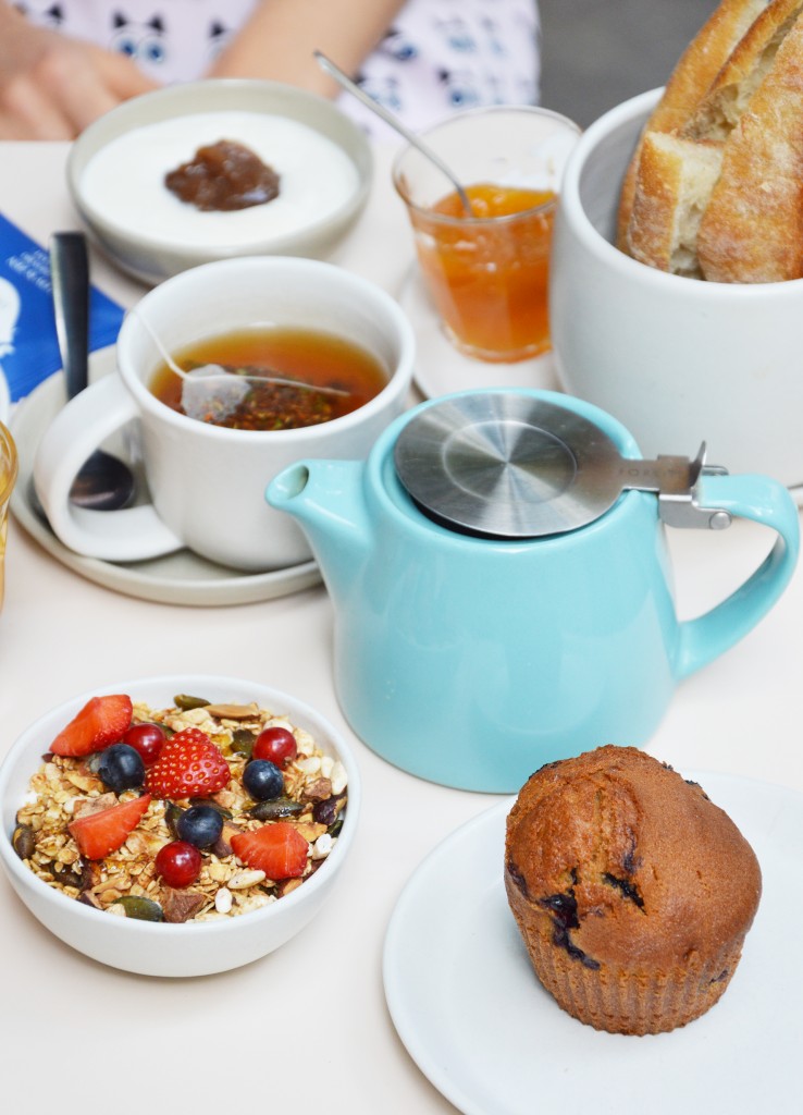 Brunch Marlette - Granola, Muffin myrtille et Thé Rooibos vanille Lovorganic