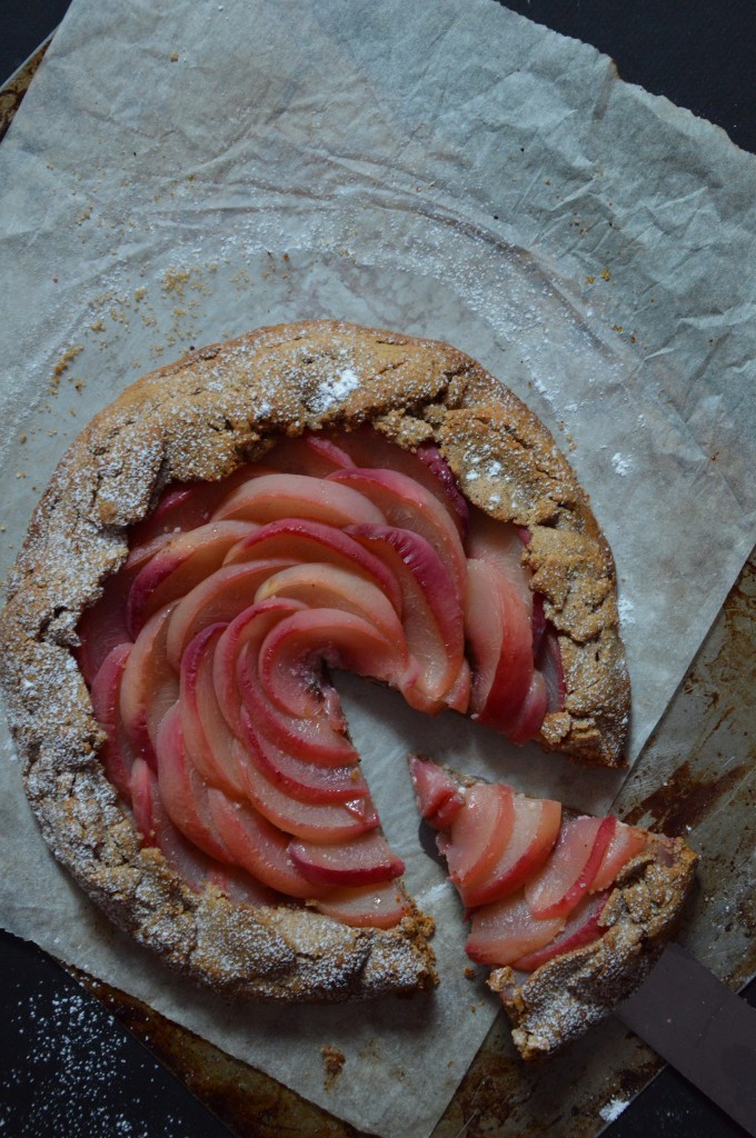 Peach, vanilla, hazelnut rustic pie