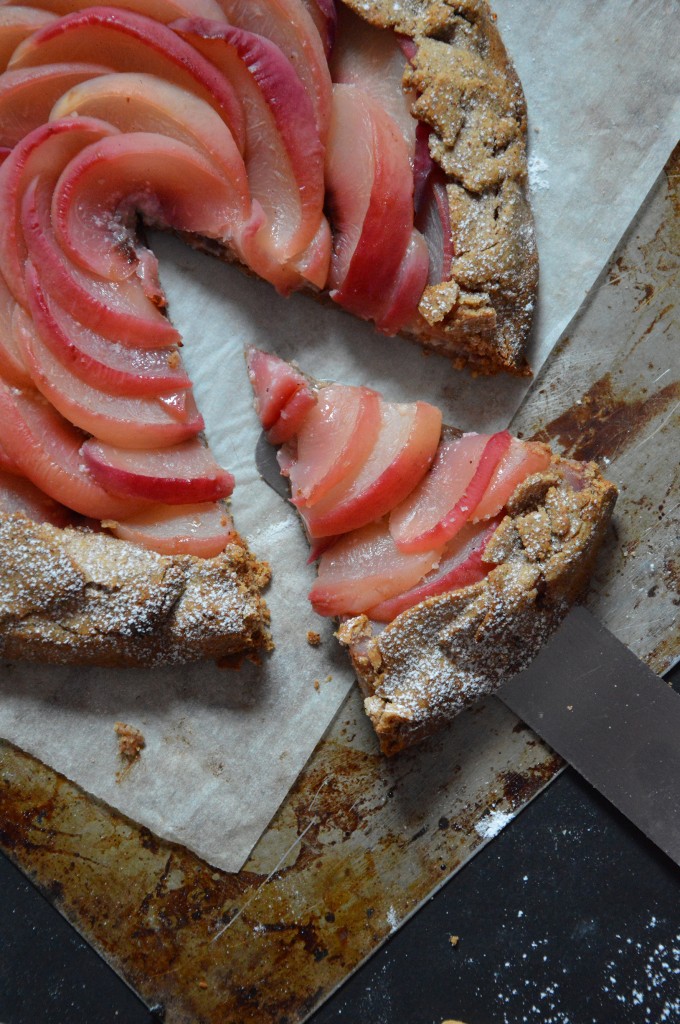 Peach, vanilla, hazelnut pie