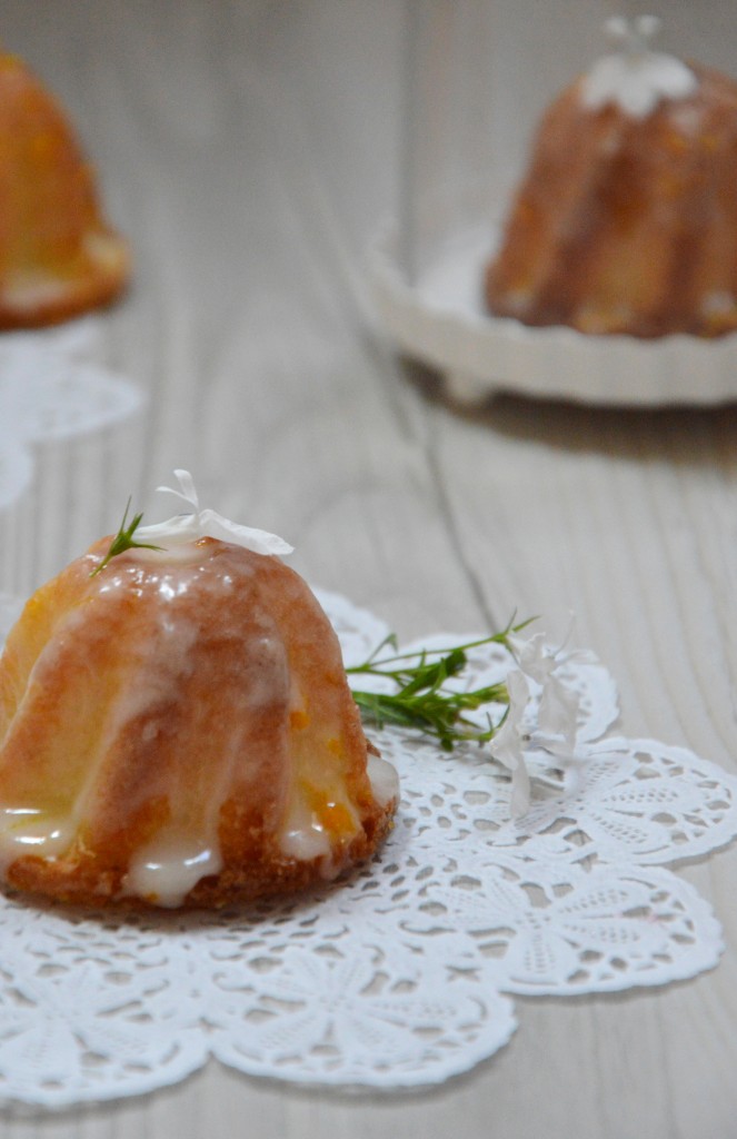 Bundt cake fleur d'oranger par Plus une miette