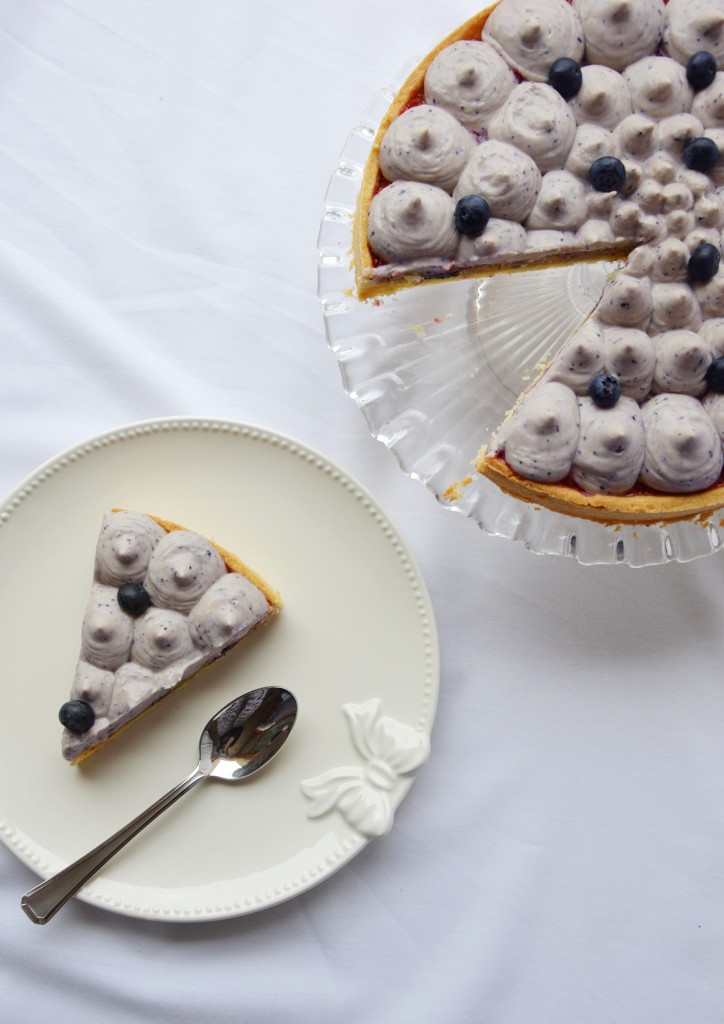 Tarte amande - myrtille - violette - Plus une miette