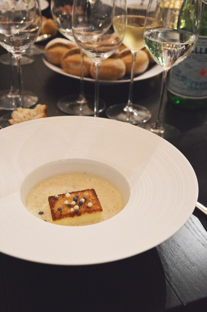 Biscuit de lotte et bisque de brochet par Emmanuel Renaut