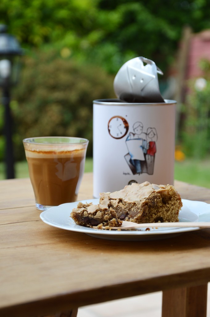 Tendre brownie choco - café - noix - Plus une miette dans l'assiette