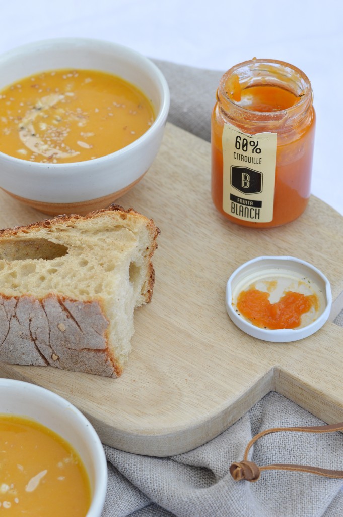 Soupe potiron-butternut-beurre de cacahuète par Plus une miette dans l'assiette