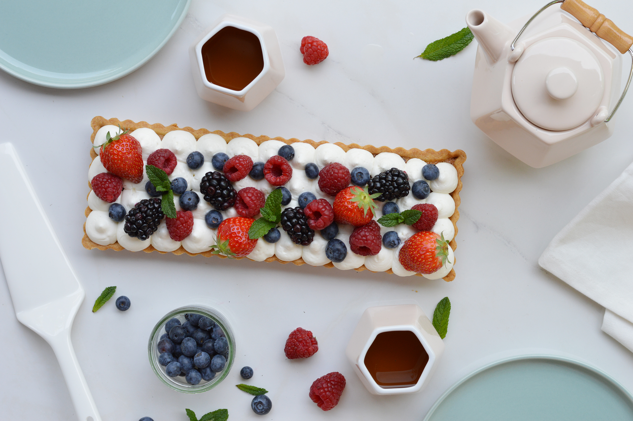 Tarte pistache fruits rouges - Plus une miette dans l'assiette