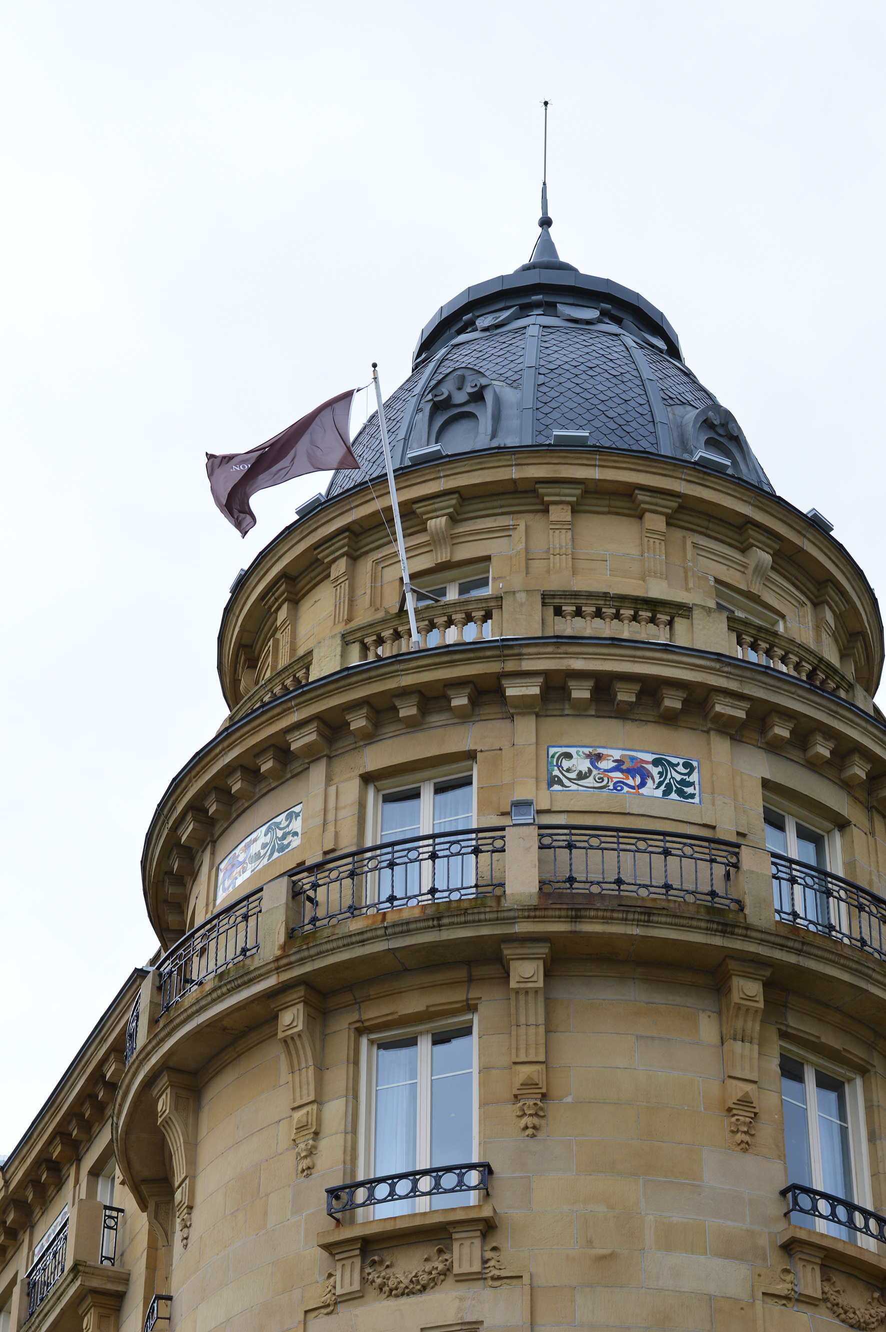 SanSebastian - Plus une miette dans l'assiette